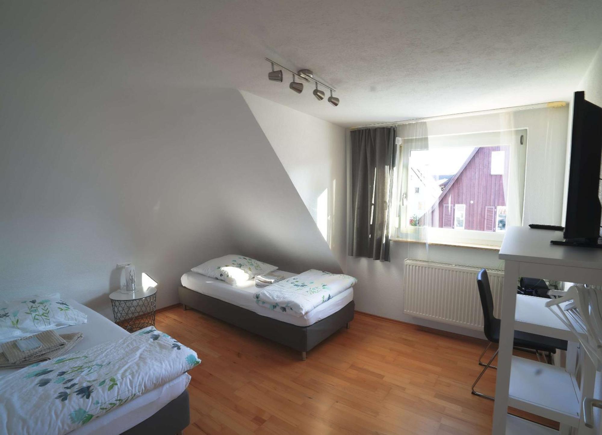 Fewo Reutlingen Heinestrasse Rum bild